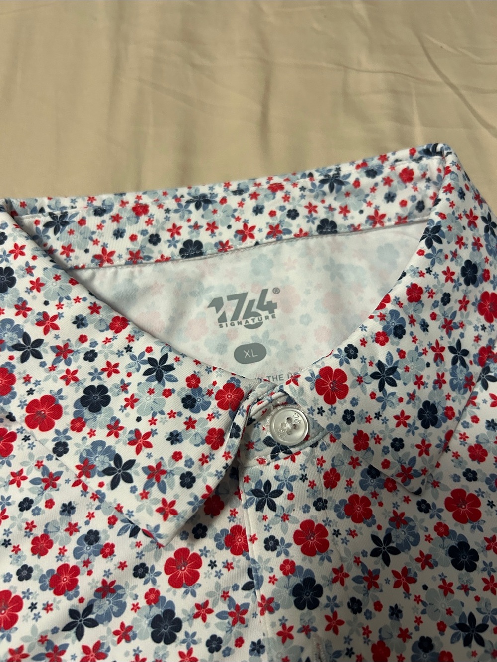 1764 Men’s Short-Sleeve Polo Shirt - White with Red & Navy Floral Print
